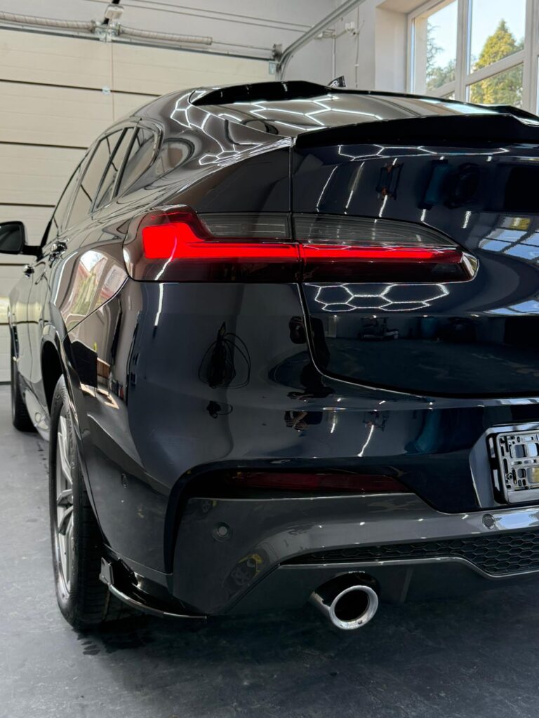 BMW X4 metamorfoza - oklejanie samochodów Częstochowa