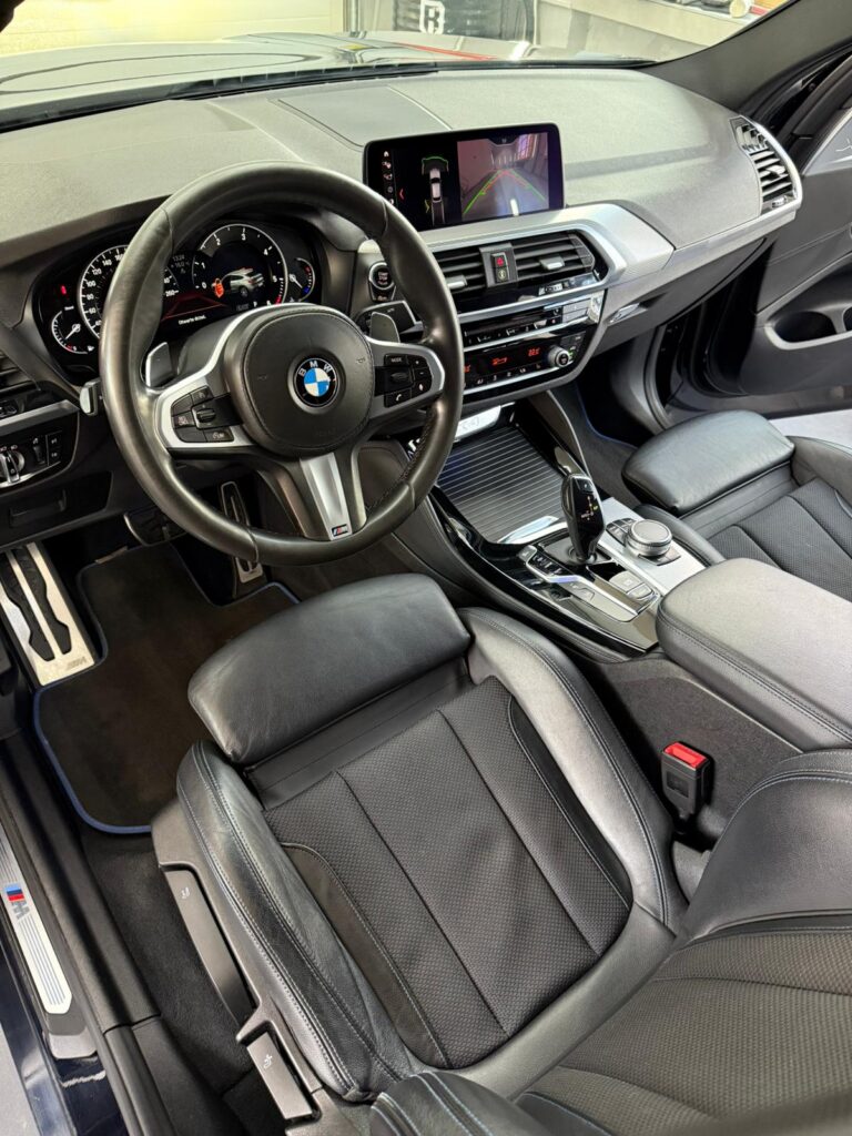 Oklejanie samochodów Częstochowa - czarne detale BMW X4